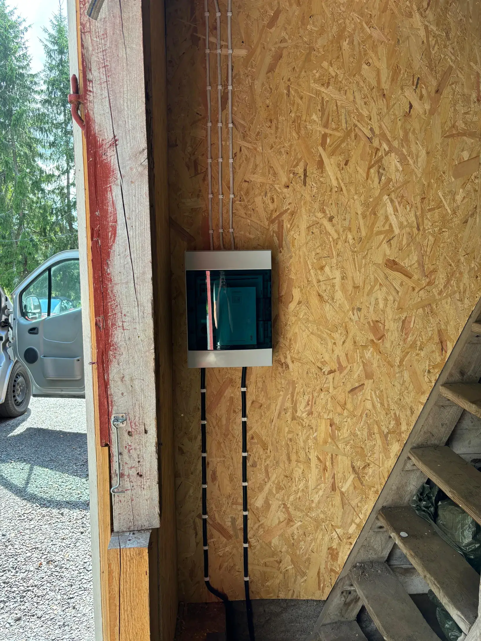 Sähköasennus referenssikuva